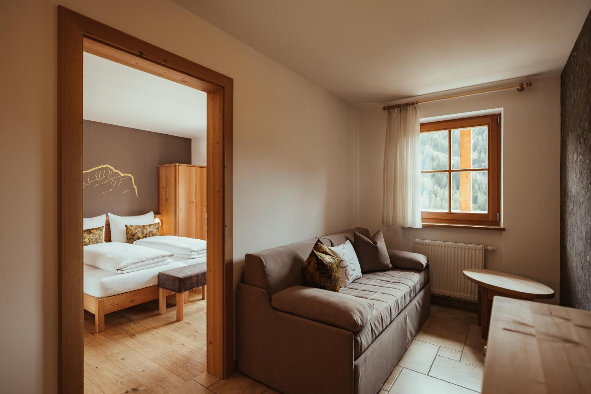 Refugium Laflu Apartments Corvara In Badia Εξωτερικό φωτογραφία
